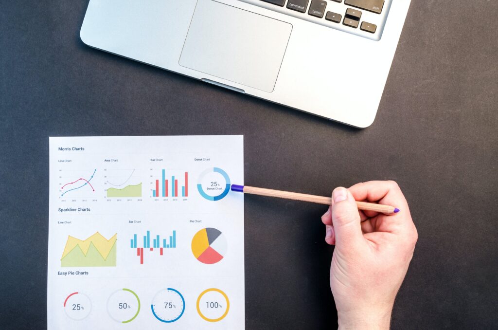 Image représentant les analyses SEO d'un site web et de réseaux sociaux